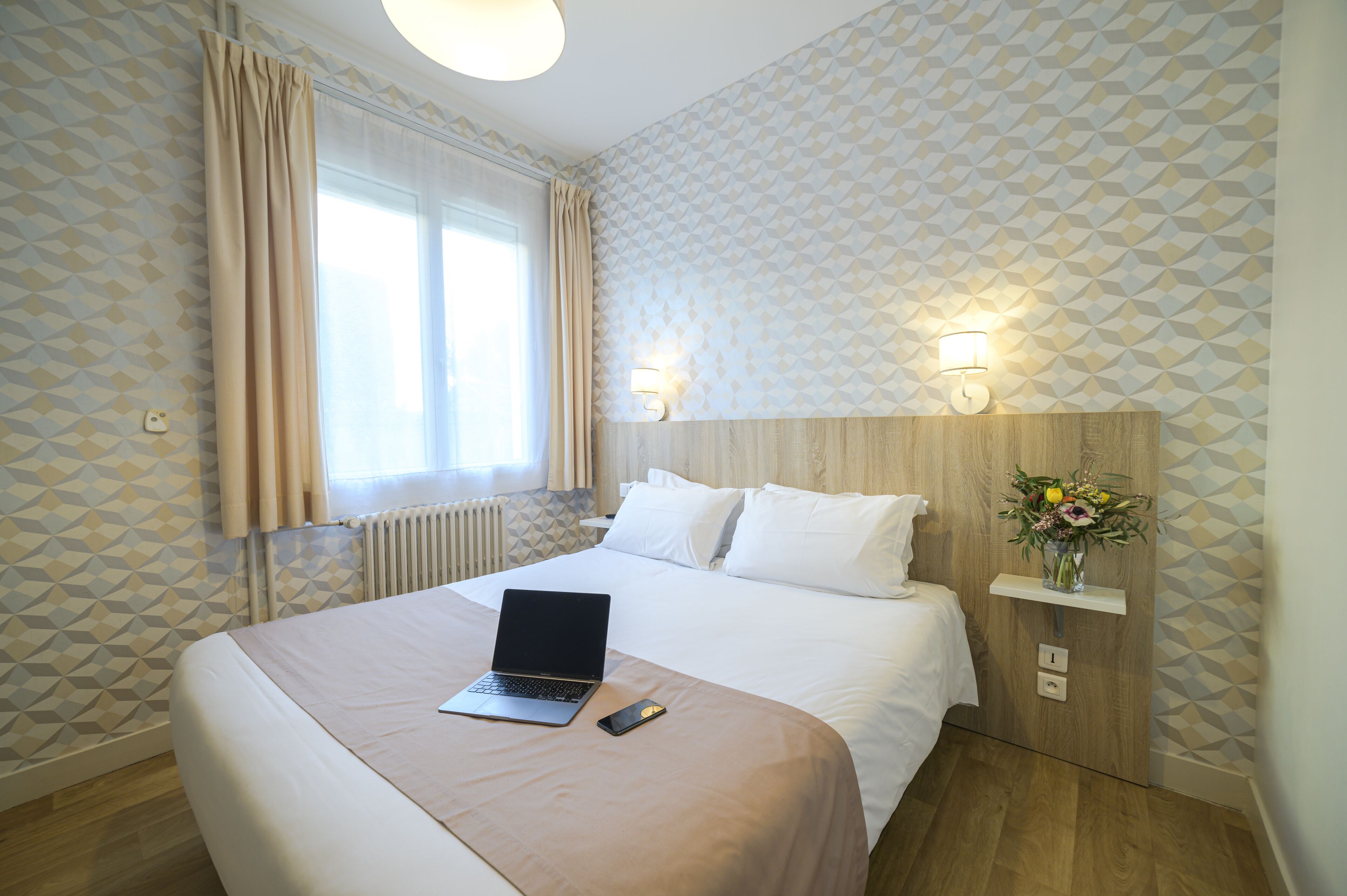 superior double room single use | 1 bedroom, pillow-top beds, in-room safe, individually decorated