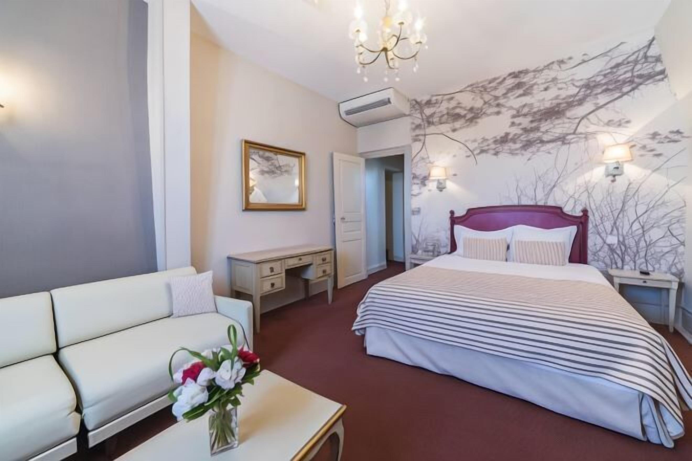 舒適加層、客房內保險箱、獨特裝潢、布置獨特