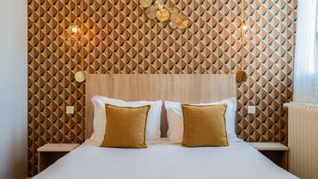 Surmatelas, coffres-forts dans les chambres, décoration personnalisée