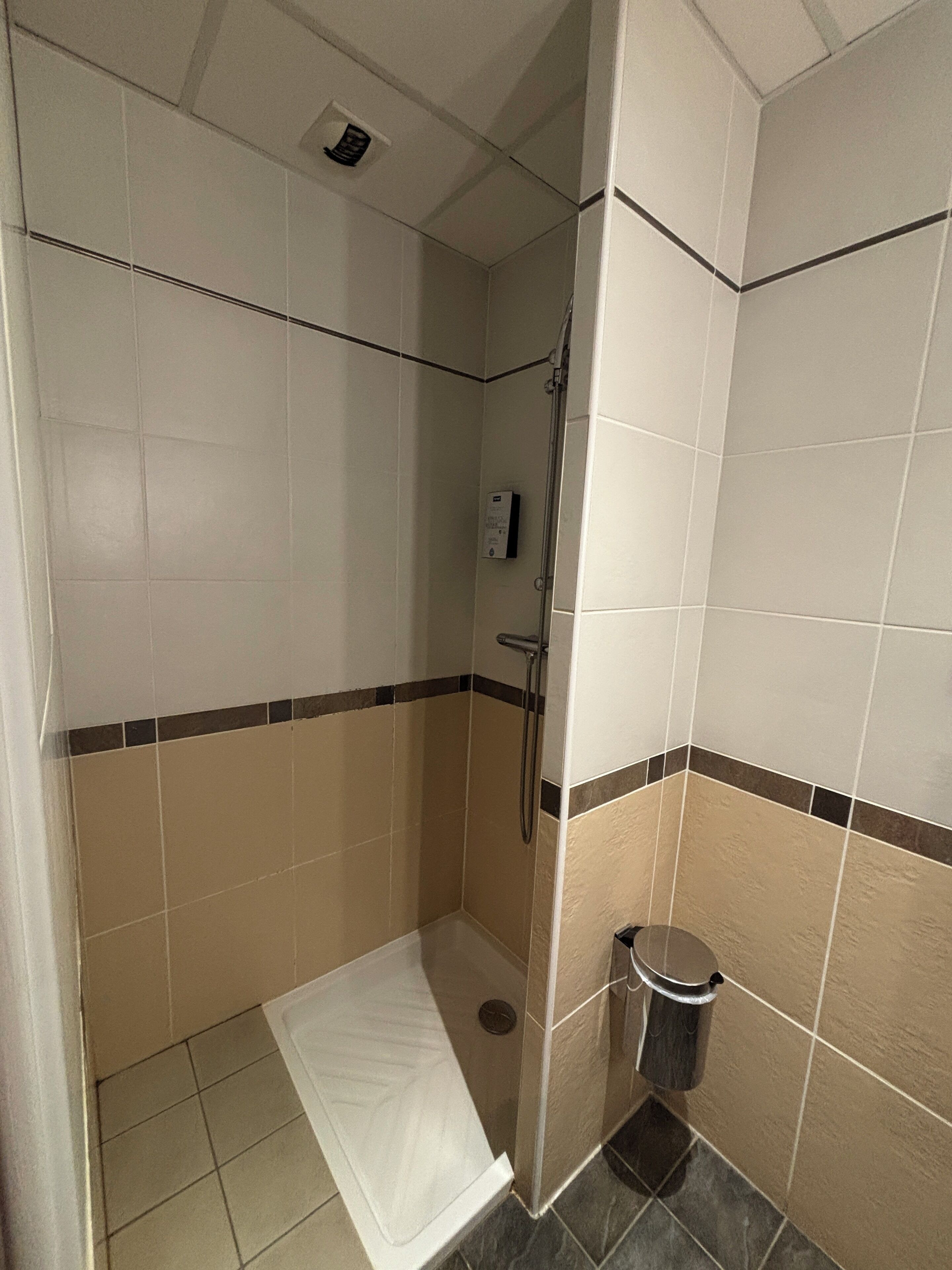 Dusj på badet