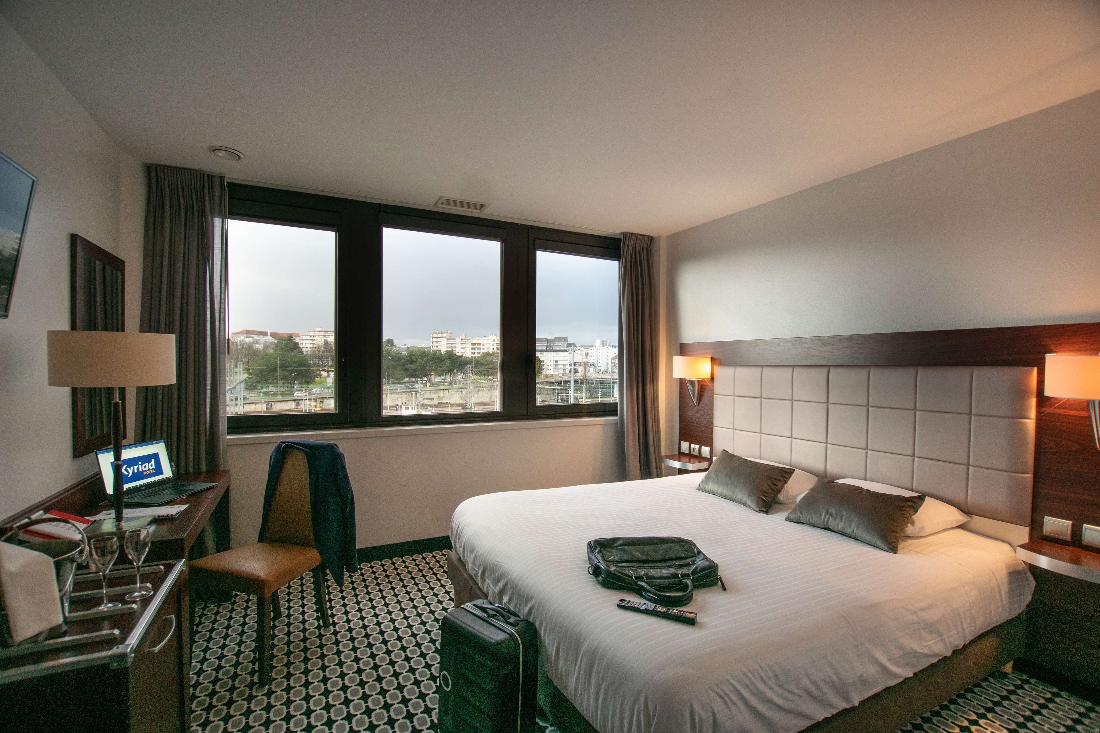 Photo - Kyriad Limoges Centre Gare - Atrium