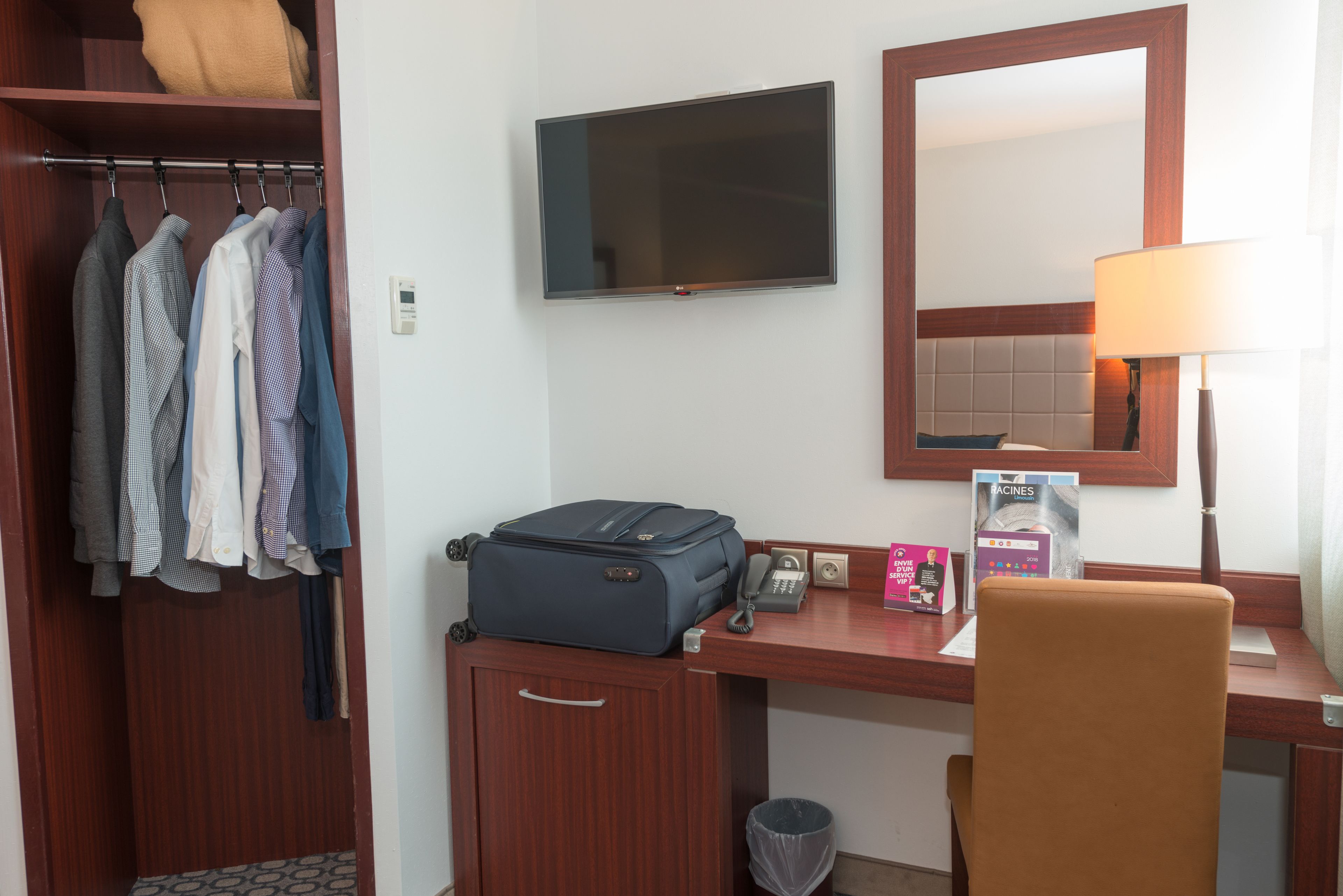 Photo - Kyriad Limoges Centre Gare - Atrium