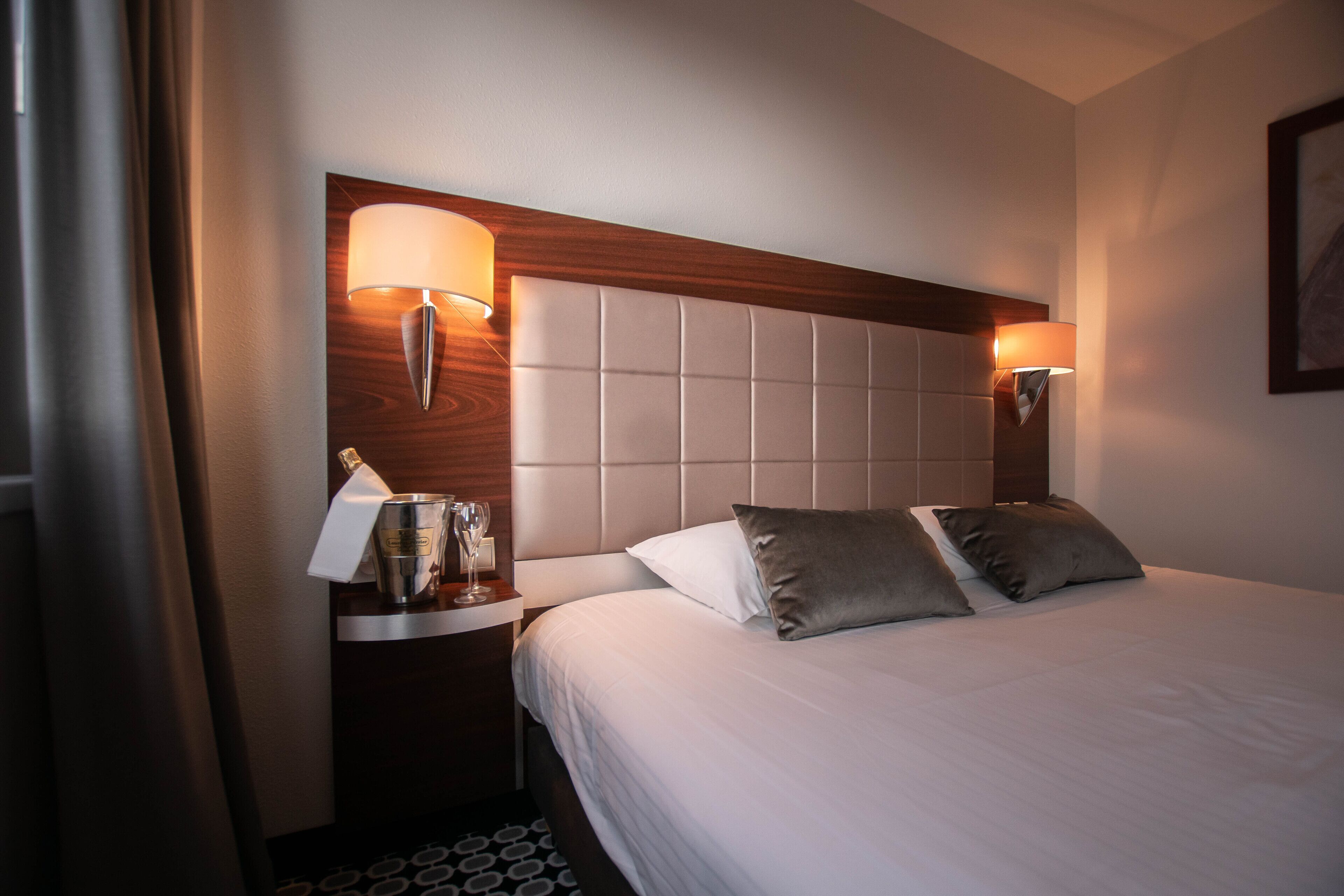 premium bedding, in-room safe, desk, blackout curtains