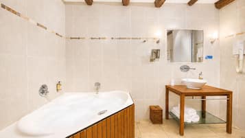 Premium tweepersoonskamer, en-suite badkamer | Indoor spabad