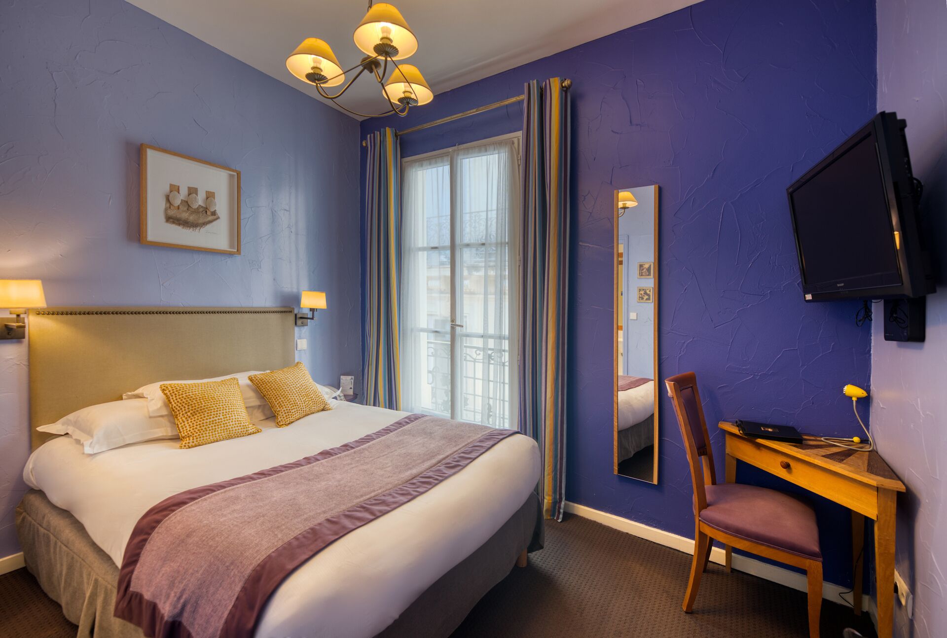 Photo - Hotel d'Aragon - Place de la Comédie