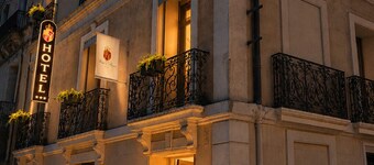 Hotel d'Aragon - Place de la Comédie