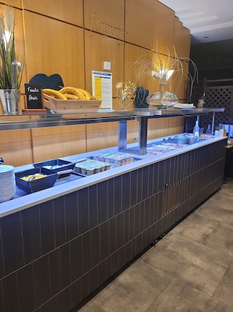 ๋งค์ผ ๋ทํ ์์นจ ์์ฌ(1์ธ๋น EUR 13)