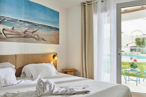 Double or Twin Room, Terrace | Individually decorated, individually furnished, desk, free WiFi