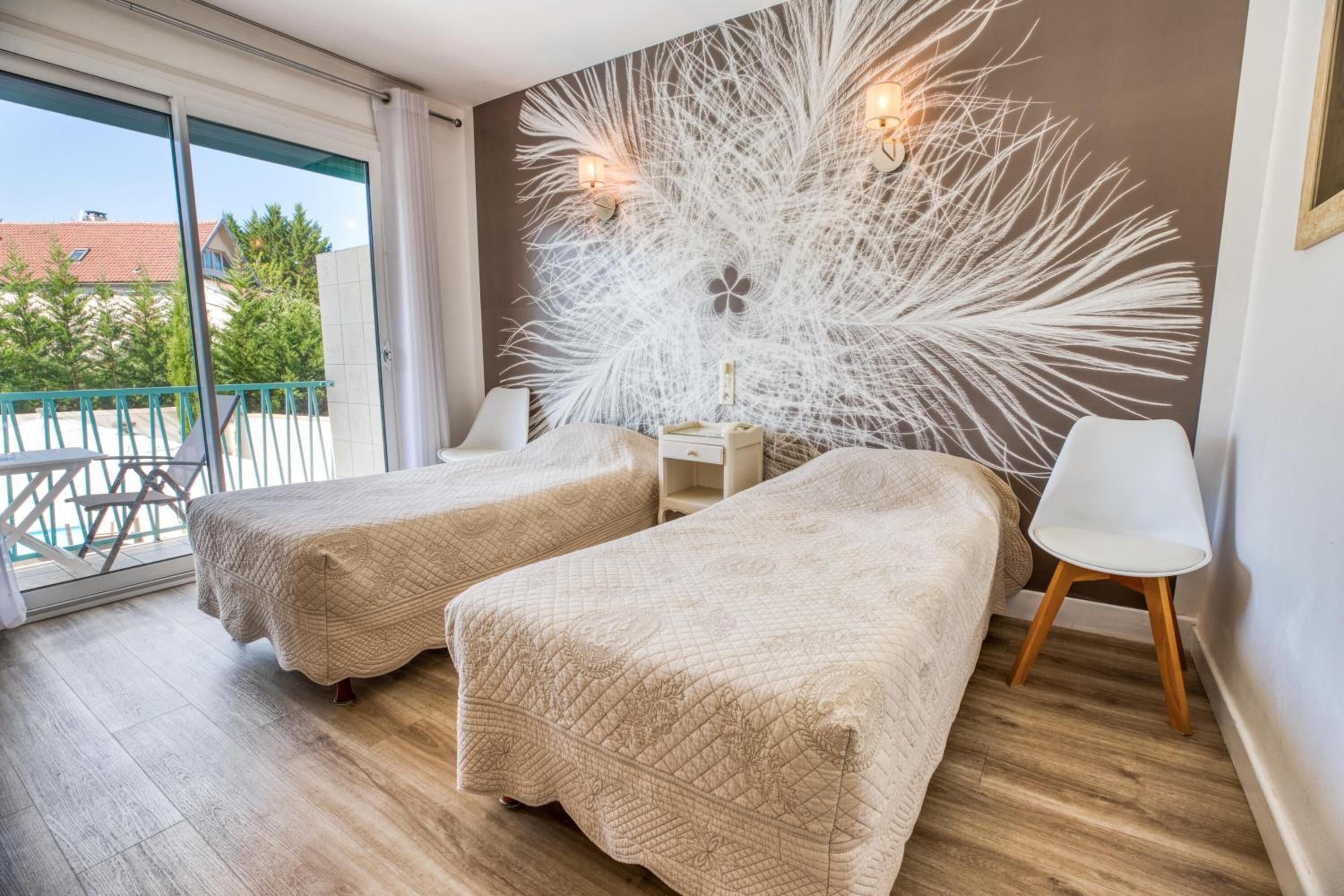 soundproofing, iron/ironing board, free cots/infant beds, rollaway beds