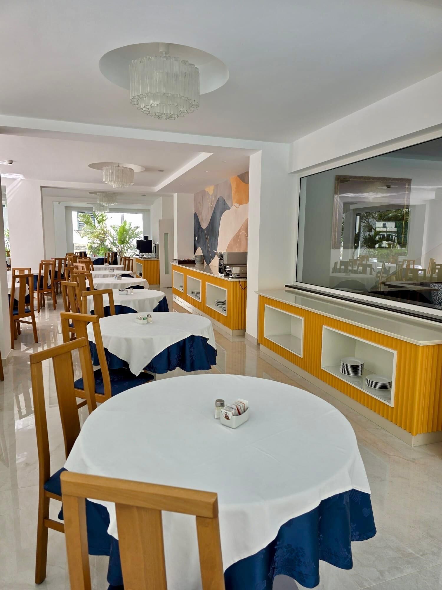 daily buffet breakfast (eur 15.00 per person)