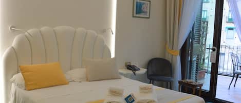 Superior Double Room | 1 bedroom, premium bedding, minibar, in-room safe