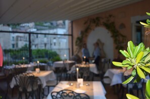 Terrace/patio - Hotel Santa Lucia (Minori)