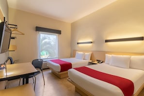 Bureau, fer et planche Ă repasser, accĂšs au Wi-Fi (inclus)