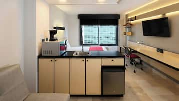 Suite, 1 grand lit et 1 canapé-lit | Bureau, fer et planche à repasser, Wi-Fi gratuit, draps fournis