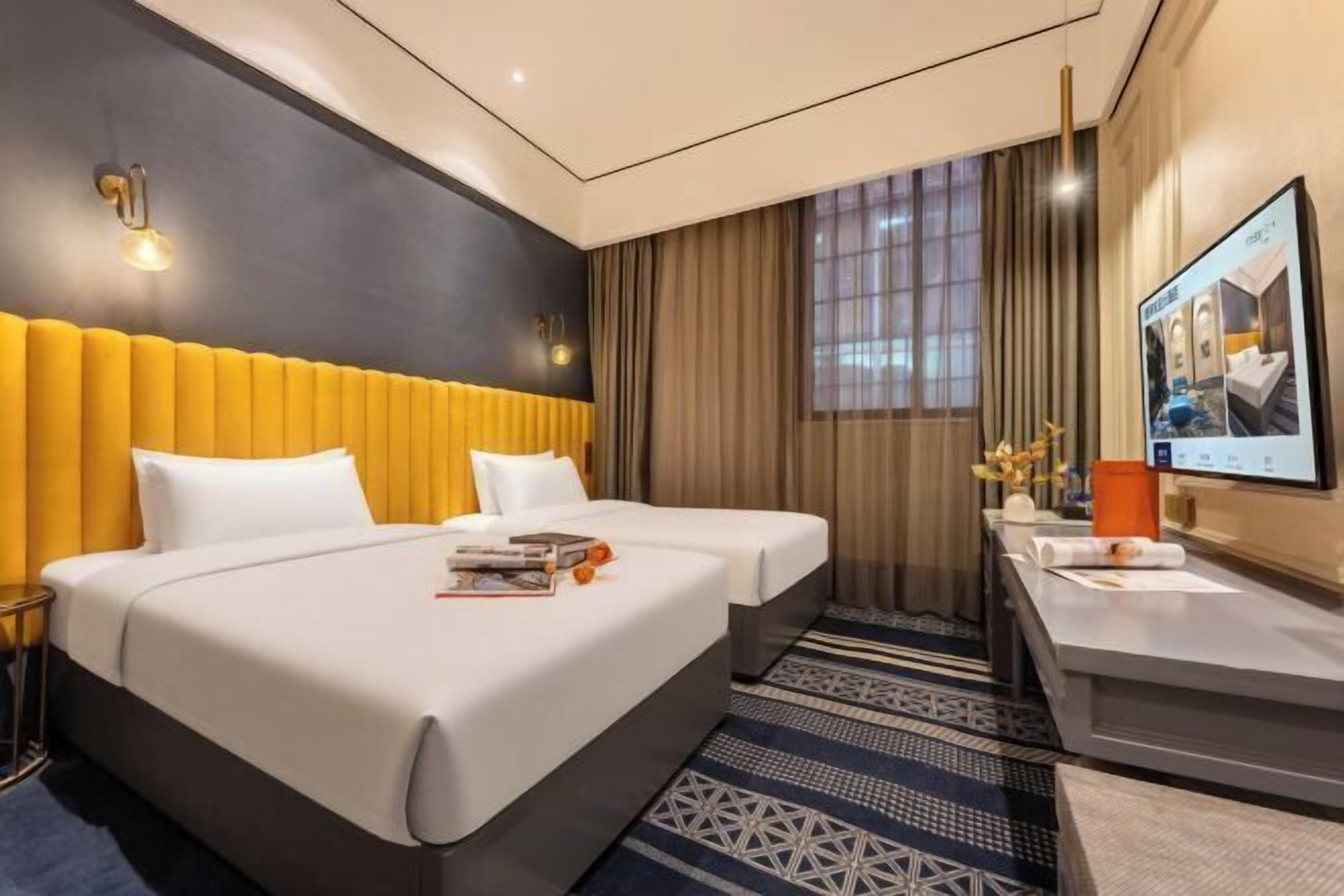 In-room safe, desk, soundproofing, free WiFi