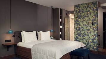 Superior Room, 2 Twin Beds | In-room safe, desk, soundproofing, WiFi (free)
