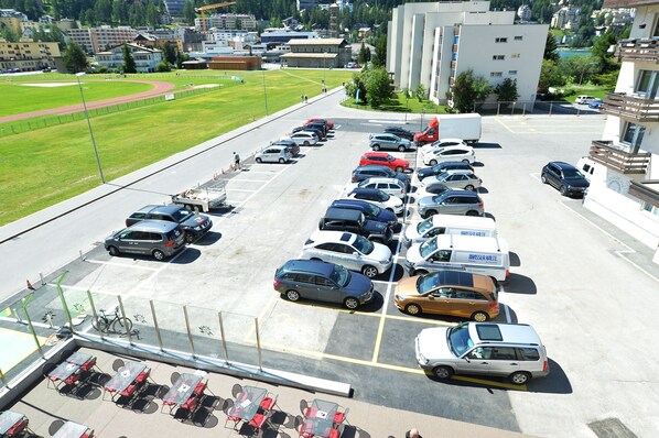 Self-parking (surcharge) 15 per day