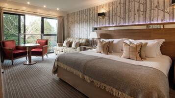 Premium bedding, in-room safe, desk, iron/ironing board