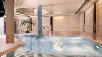 Salas de tratamiento para parejas, un sauna, baño turco/hammam
