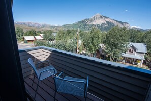 Hypo-allergenic bedding, individually decorated, individually furnished