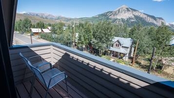 ルーム シングルベッド 2 台 バルコニー (Third Floor) | バルコニーからの眺望