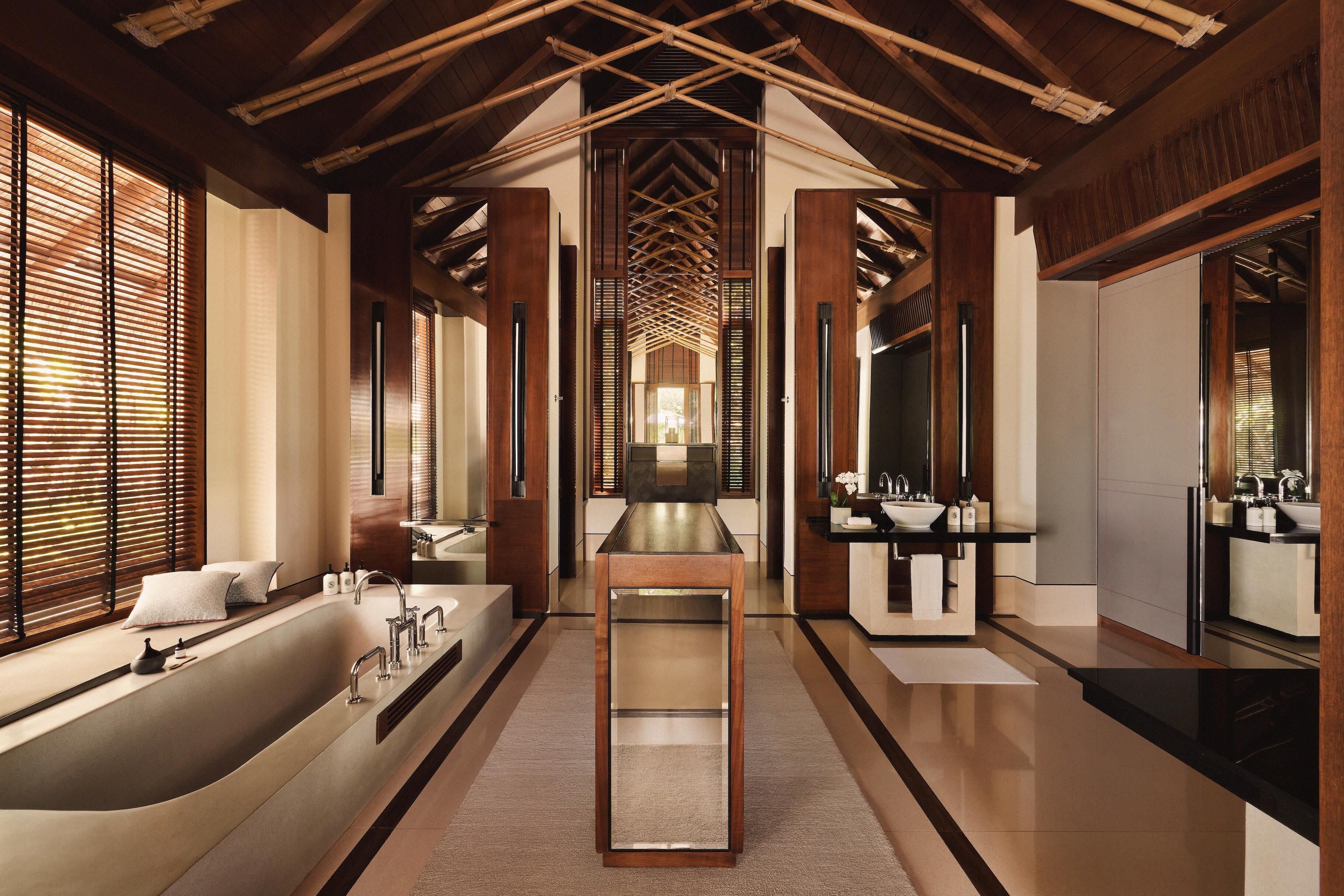 separate bathtub and shower, deep-soaking bathtub, rainfall showerhead