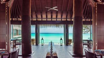 6 ristoranti, aperti a colazione e a pranzo, cucina asiatica