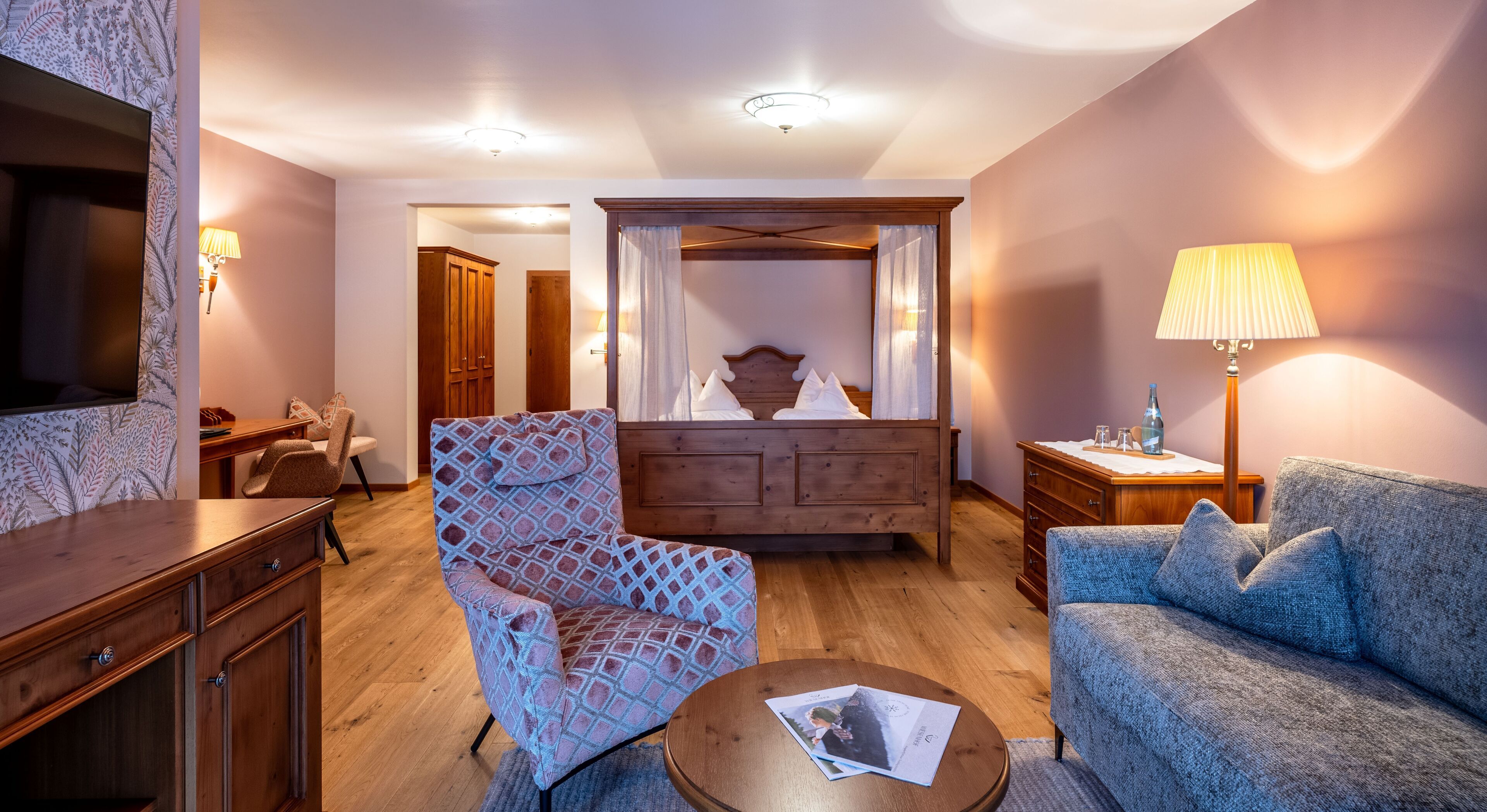 junior suite, balcony, mountain view | 1 bedroom, hypo-allergenic bedding, down duvets, minibar