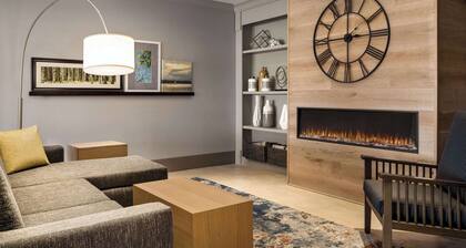 Country Inn & Suites by Radisson, St. Cloud East, MN