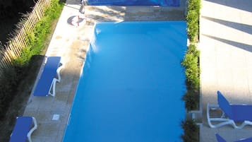 Sæsonbestemt udendørs pool