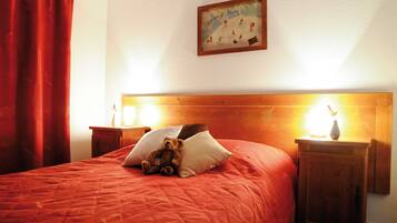 1 bedroom, blackout curtains, iron/ironing board, WiFi