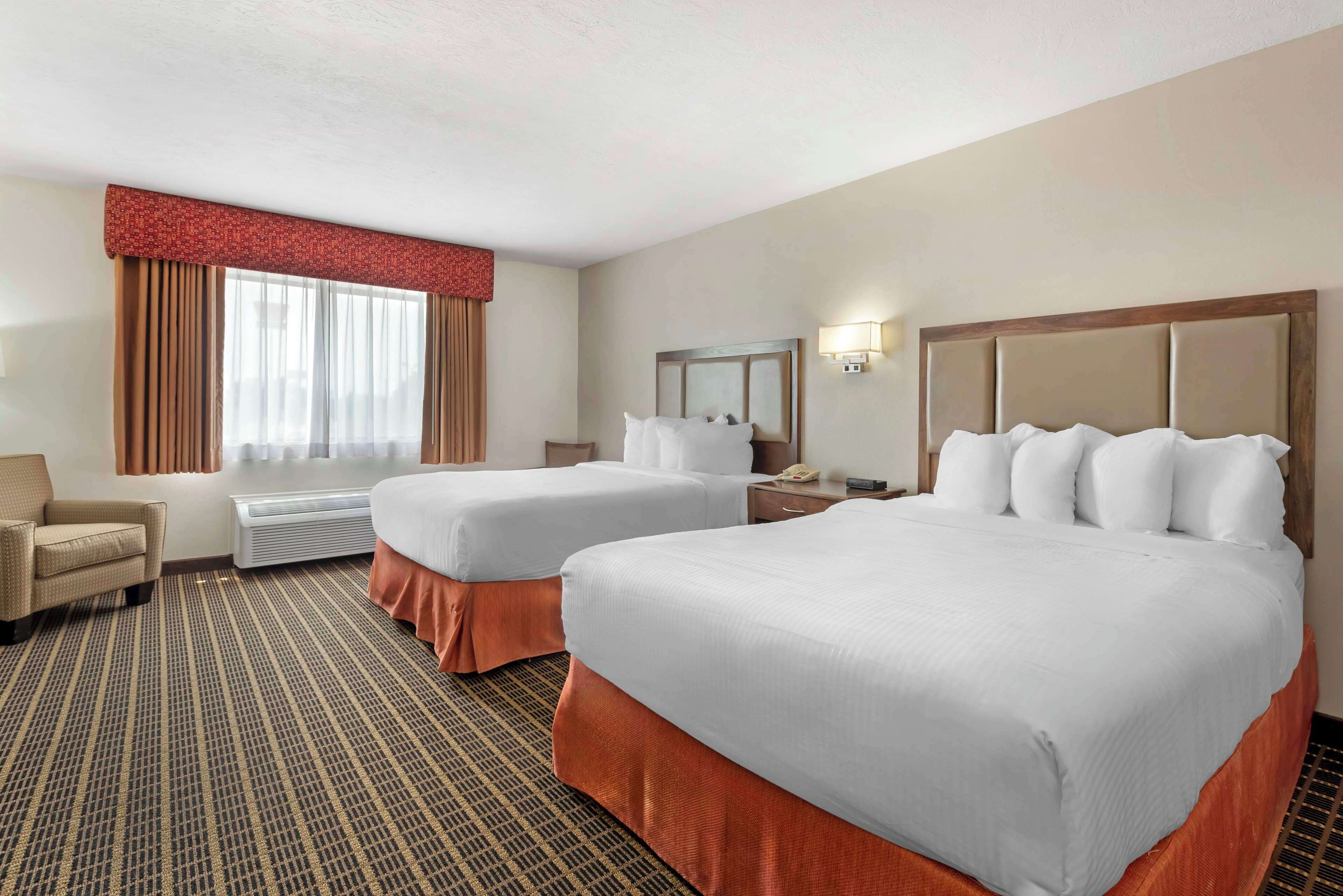 pillow-top beds, iron/ironing board, wifi, bed sheets