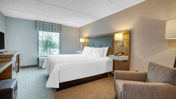 Suite, 1 King Bed, Non Smoking | Premium bedding, desk, laptop workspace, blackout drapes