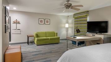 Studio Suite, 1 King Bed, Non Smoking