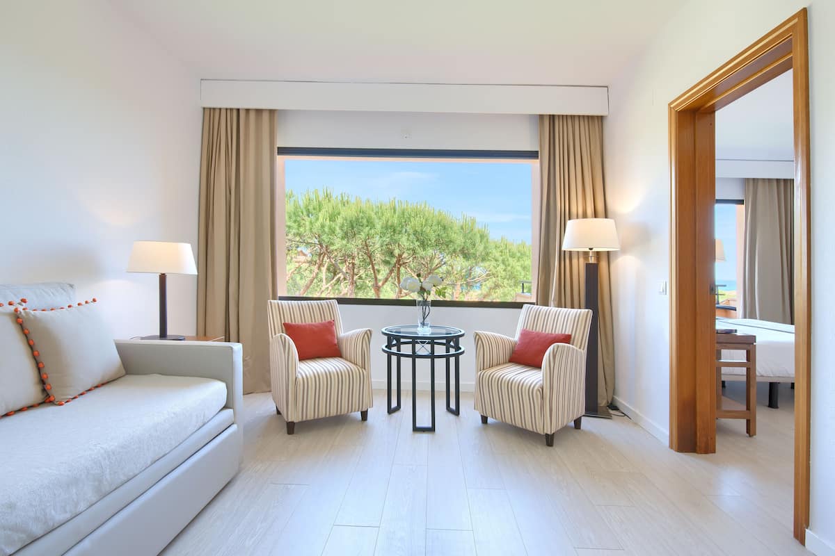 1 bedroom, minibar, in-room safe, desk