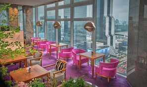 3 restaurants, breakfast, lunch, dinner served; Korean cuisine 