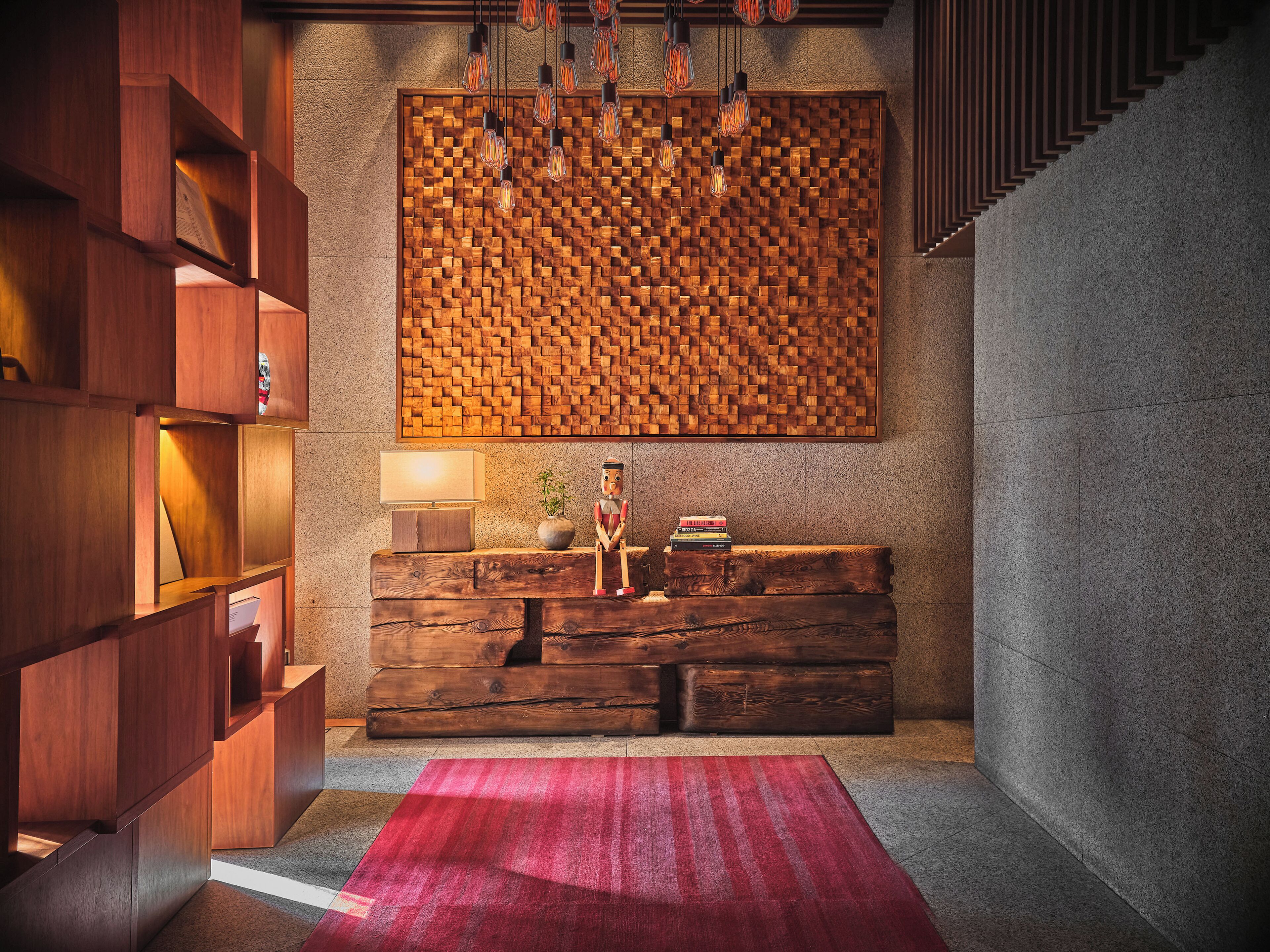 breakfast, lunch and dinner served