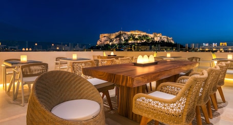 Central Athens Hotel - Image 13