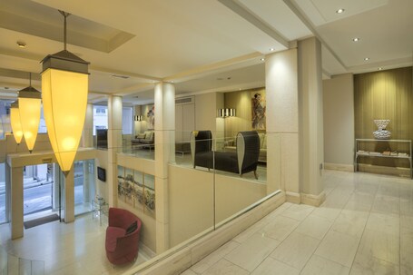 Central Athens Hotel - Image 20