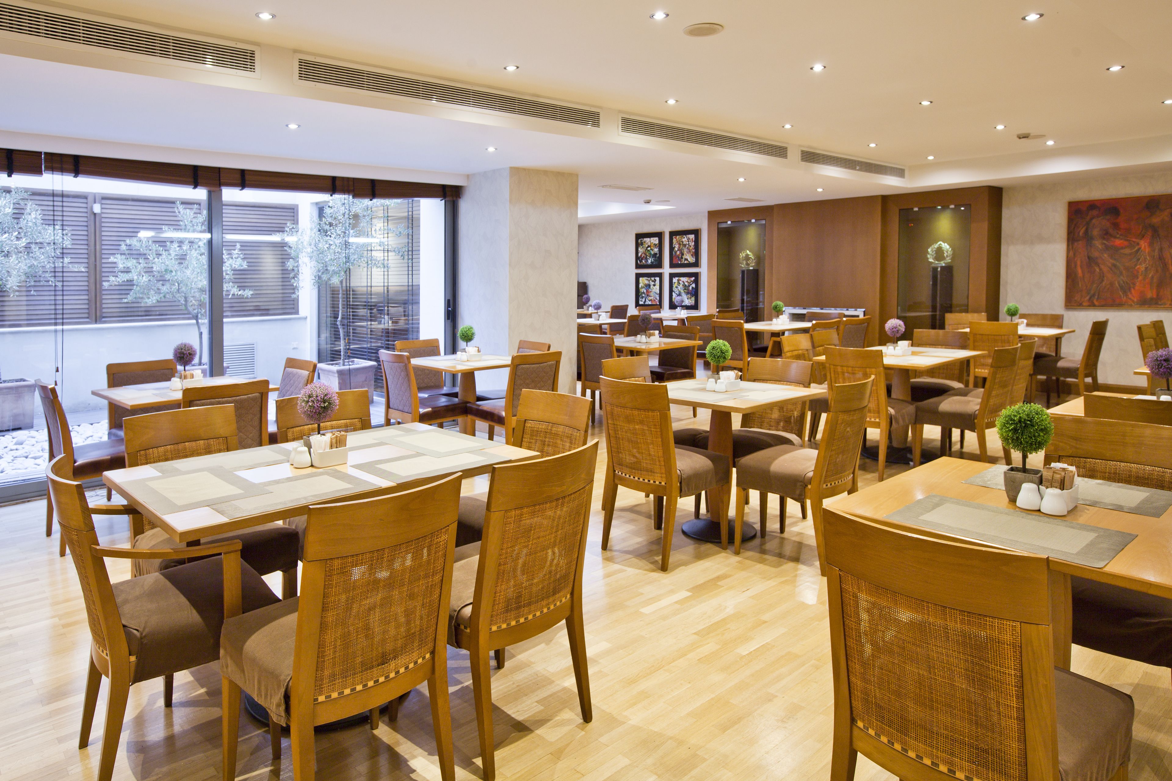 Photo - Central Hotel