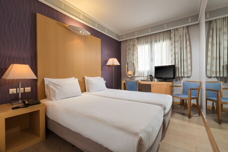 Central Athens Hotel - Image 4