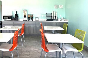 Breakfast area - Quality Inn Montgomery - Lake Conroe (Montgomery)