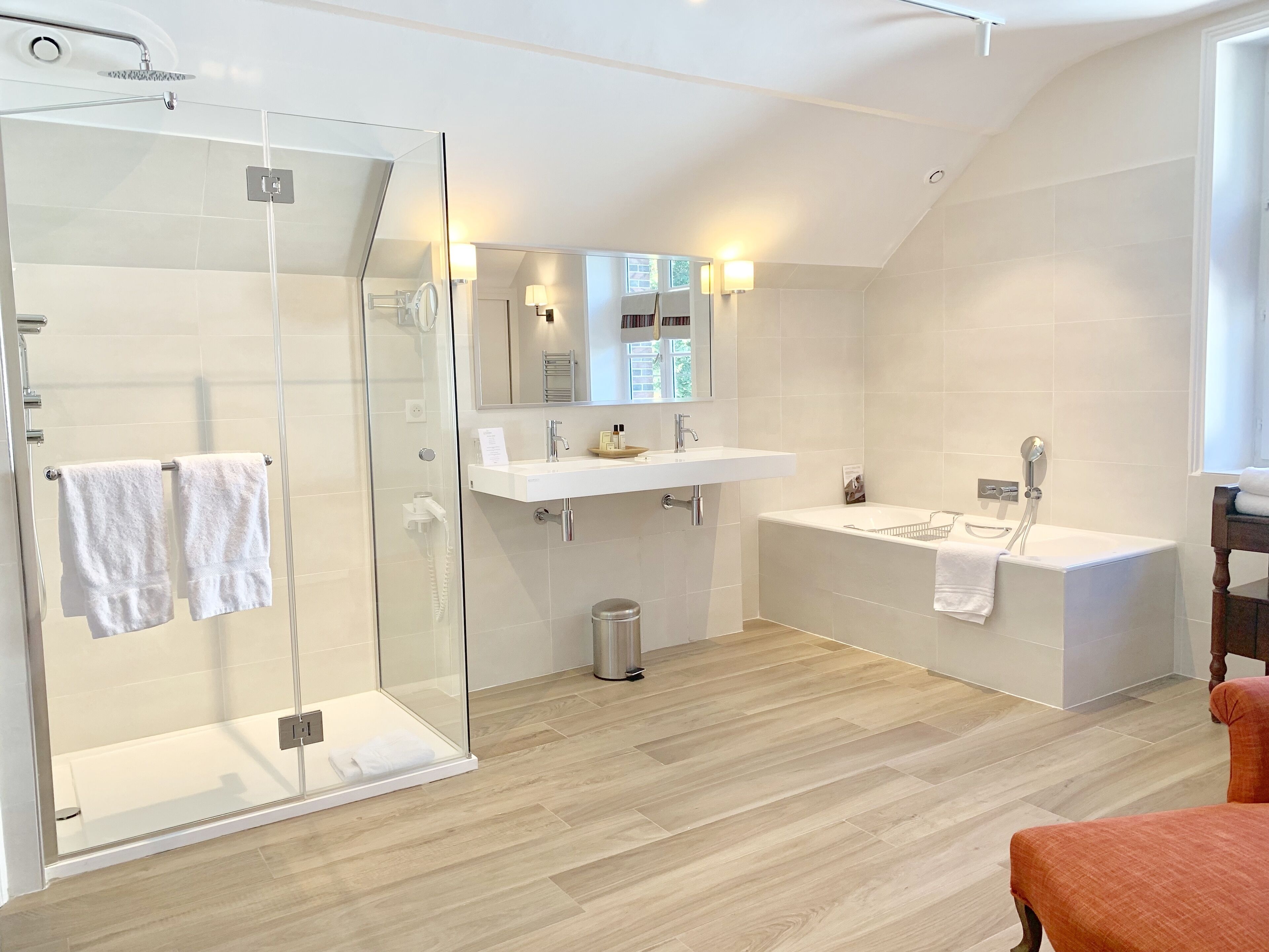 apartment | bathroom | free toiletries, hair dryer, towels, soap