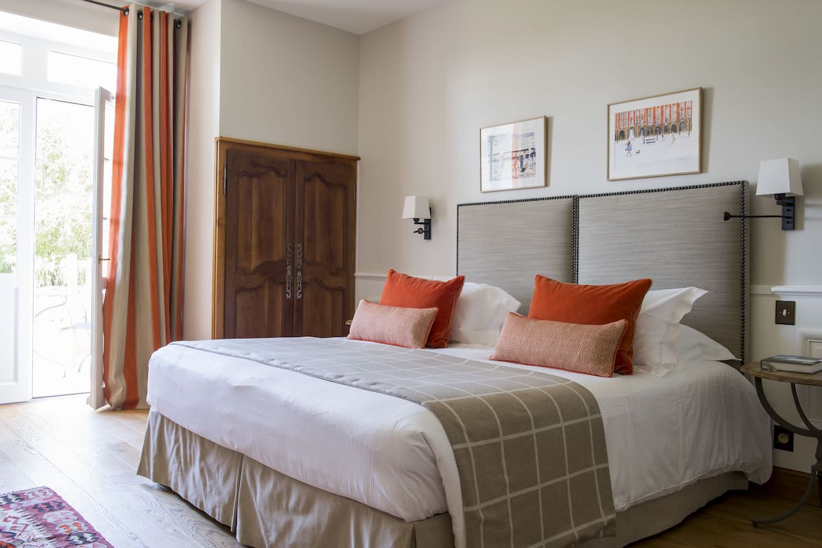 1 Schlafzimmer, hochwertige Bettwaren, Minibar, Zimmersafe