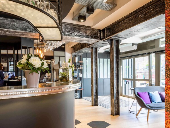 Bar (in der Unterkunft)