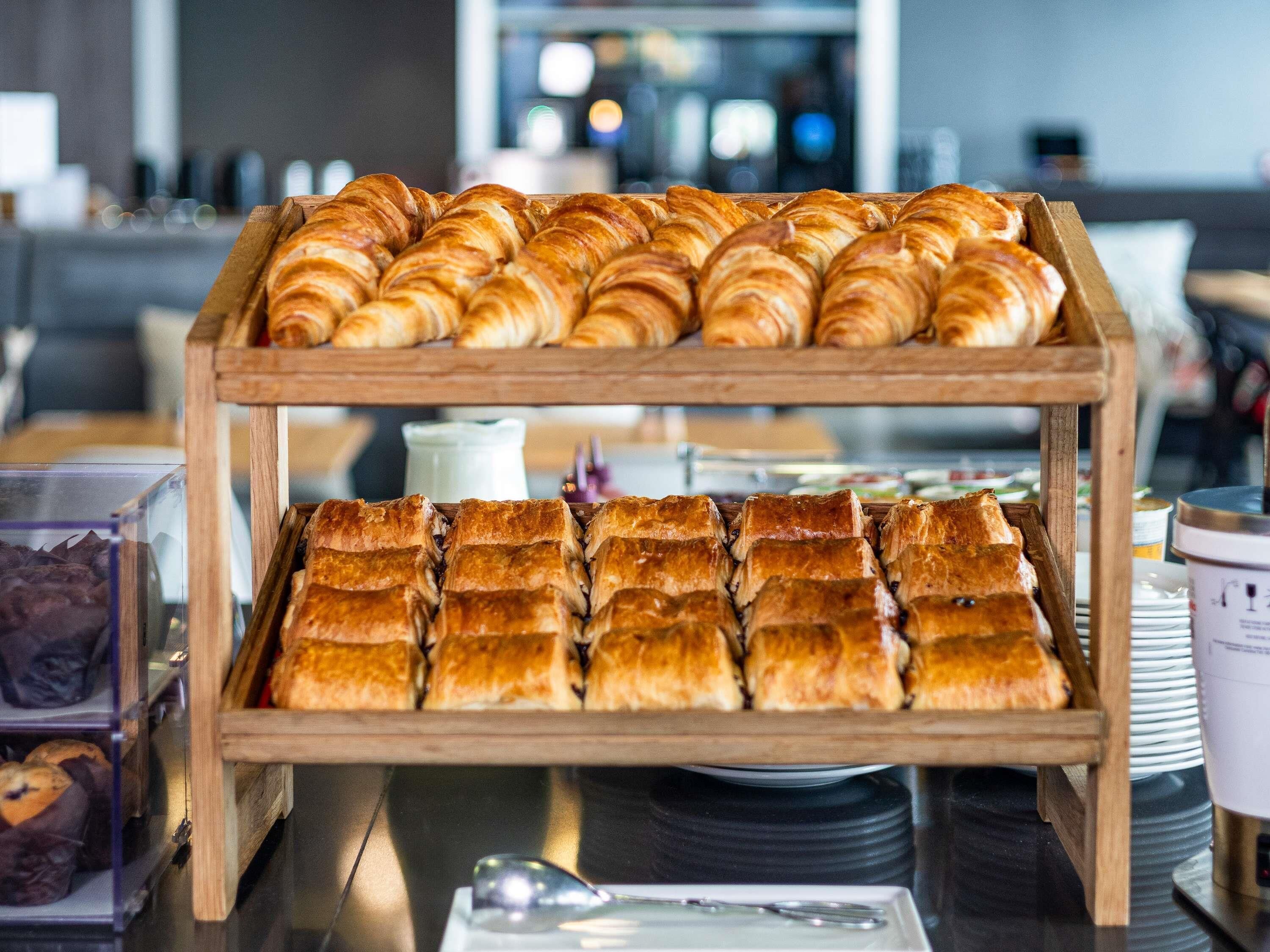 daily buffet breakfast (gbp 11.50 per person)