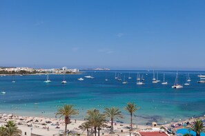 Superior tweepersoonskamer, balkon, uitzicht op zee | Kameruitzicht