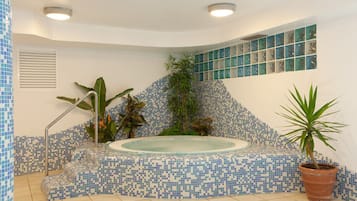 Sauna, Whirlpool, Dampfbad, Türkisches Bad/Hamam, Körperbehandlungen