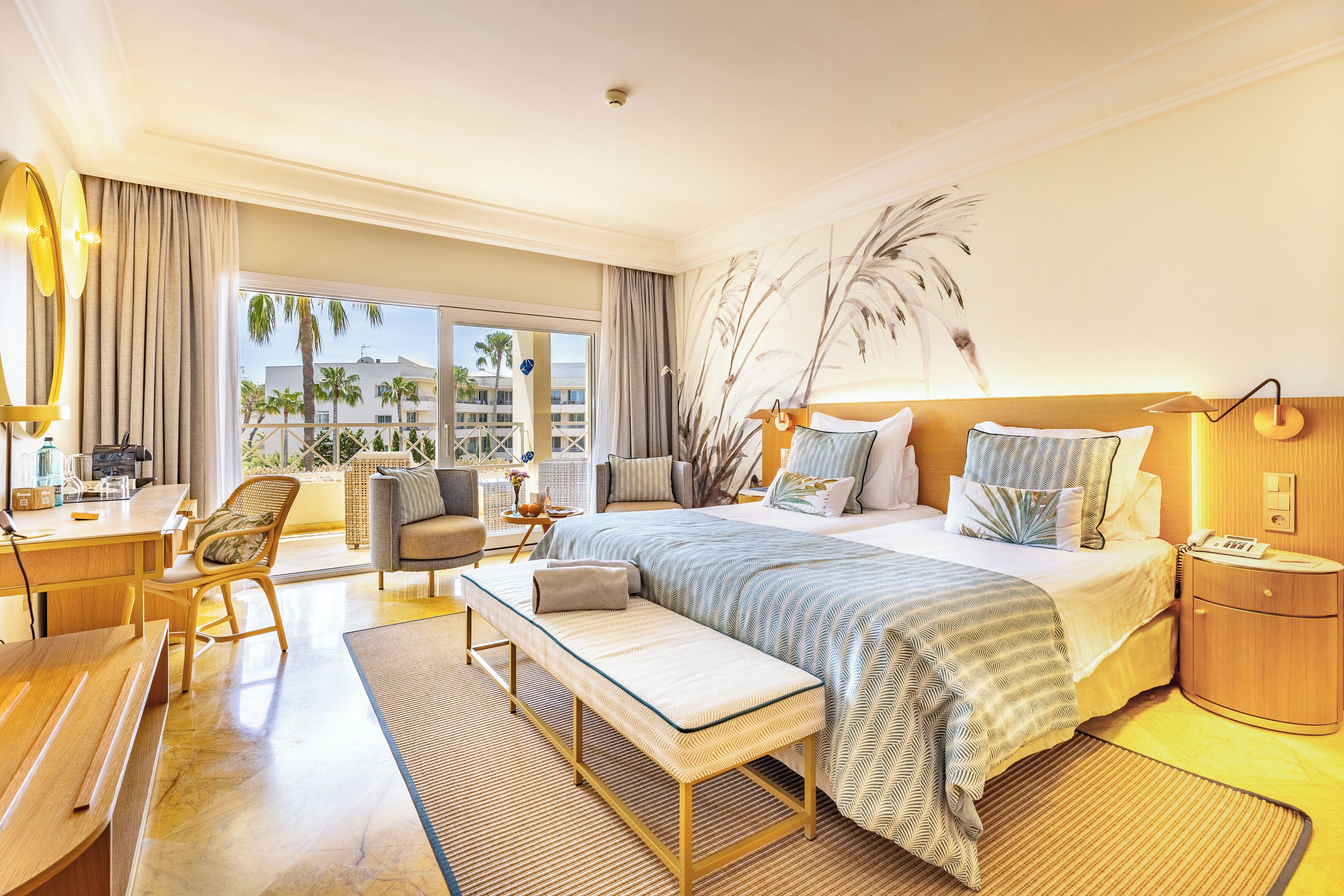 1 bedroom, minibar, in-room safe, desk