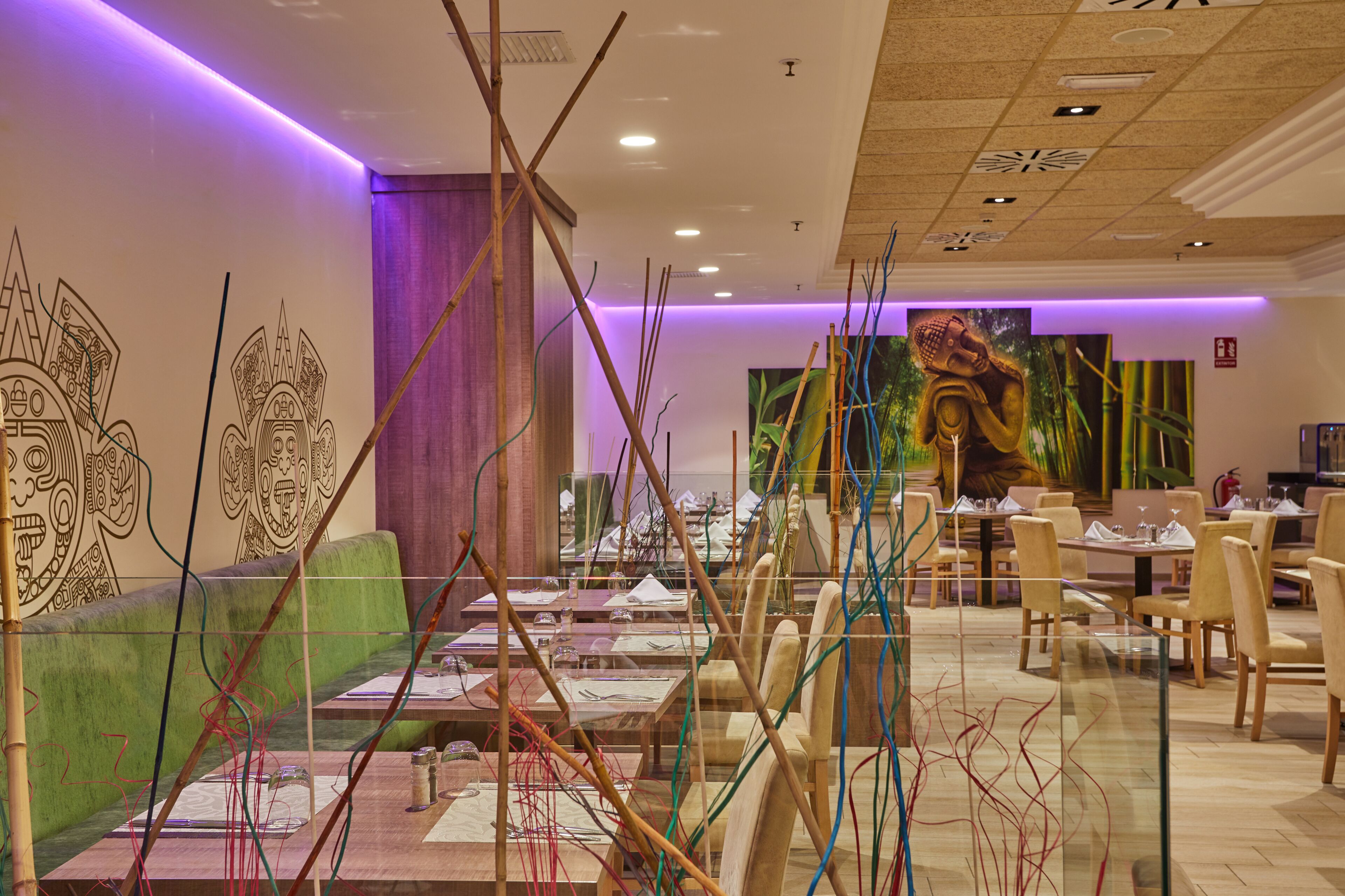 4 restaurants, breakfast, lunch, dinner served; asian cuisine